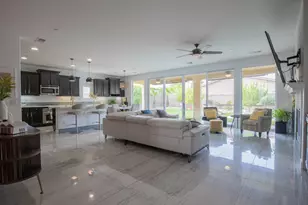 73986 Mondrian Pl, Palm Desert, CA 92211 - Photo 9