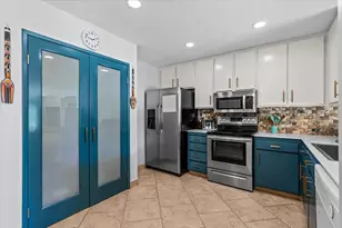 2625 N Whitewater Club Dr, Palm Springs, CA 92262 - Photo 11