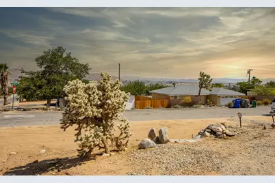 61581 Granada Drive, Joshua Tree, CA 92252 - Photo 19