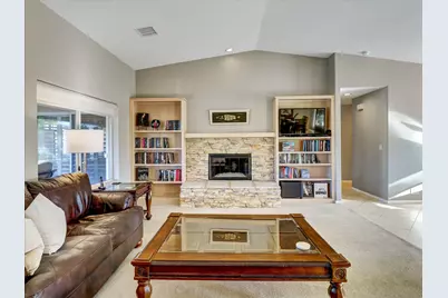 8567 Clubhouse Boulevard, Desert Hot Springs, CA 92240 - Photo 9