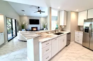 33 Mission Ct, Rancho Mirage, CA 92270 - Photo 7