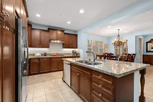 592 Calle Vibrante, Palm Desert, CA 92211 - Photo 5