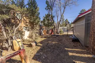 696 Highland Ln, Sugarloaf, CA 92386 - Photo 21