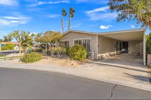 73450 Country Club Dr, Palm Desert, CA 92260 - Photo 5