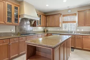 653 Calle Vibrante, Palm Desert, CA 92211 - Photo 5