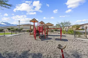 11548 Sky Pointe Dr, Desert Hot Springs, CA 92240 - Photo 27