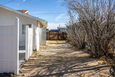 7348 Palomar Avenue, Yucca Valley, CA 92284 - Photo 25