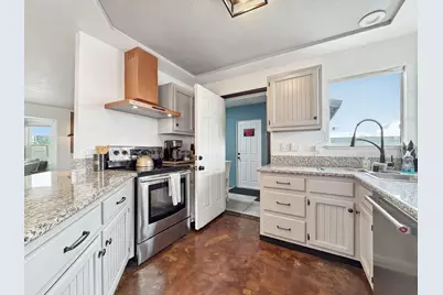 57816 Saratoga Avenue, Yucca Valley, CA 92284 - Photo 11