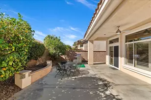 37215 Turnberry Isle Dr, Palm Desert, CA 92211 - Photo 29