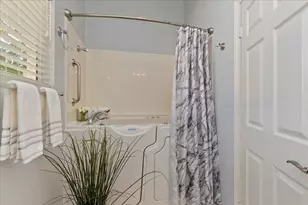 37215 Turnberry Isle Dr, Palm Desert, CA 92211 - Photo 25