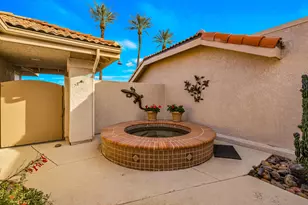 45 Verde Way, Palm Desert, CA 92260 - Photo 3