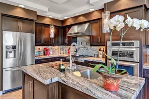 38410 Zinnia Ln E, Palm Desert, CA 92211 - Photo 11