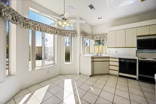 404 Links Dr, Palm Desert, CA 92211 - Photo 11