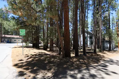 689 Summit Boulevard, Big Bear Lake, CA 92315 - Photo 19