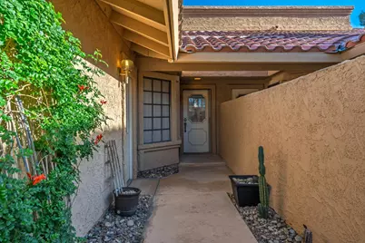 41022 Woodhaven Drive E, Palm Desert, CA 92211 - Photo 9