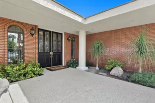 72550 Greenbriar Ln, Palm Desert, CA 92260 - Photo 3