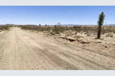 205 Old Woman Springs Road, Yucca Valley, CA 92284 - Photo 19