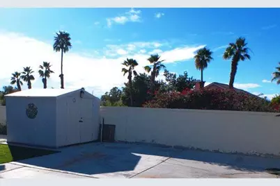 84136 Ave 44, #422 #422, Indio, CA 92203 - Photo 5