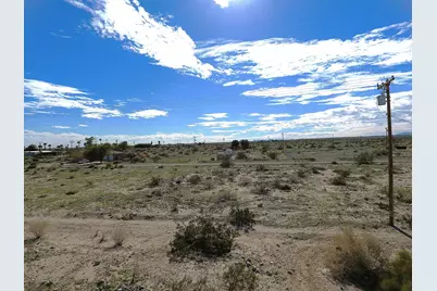 1570 Arctic Avenue, Thermal, CA 92274 - Photo 7