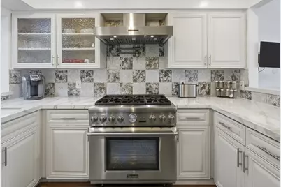 157 Desert Falls Drive E, Palm Desert, CA 92211 - Photo 13