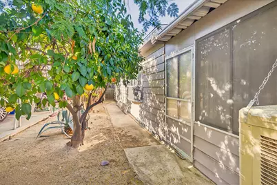 33 Diamond E Drive, Palm Desert, CA 92260 - Photo 21