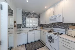 48697 Eisenhower Dr, Indio, CA 92201 - Photo 13