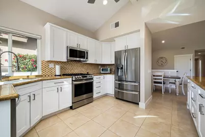 321 Bouquet Canyon Drive, Palm Desert, CA 92211 - Photo 13