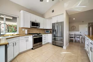 321 Bouquet Canyon Dr, Palm Desert, CA 92211 - Photo 13