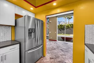 130 W Racquet Club Rd, Palm Springs, CA 92262 - Photo 11