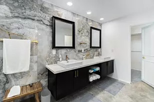 1 Temple Ct, Rancho Mirage, CA 92270 - Photo 17