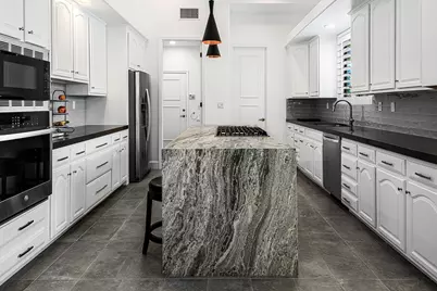 21 Mission Palms W, Rancho Mirage, CA 92270 - Photo 11