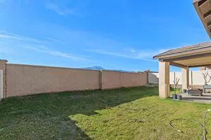 62915 Loftwood St, Desert Hot Springs, CA 92240 - Photo 11