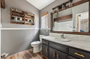 810 Oakmont Ln, Lake Arrowhead, CA 92352 - Photo 27