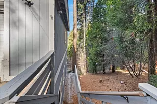 810 Oakmont Ln, Lake Arrowhead, CA 92352 - Photo 41