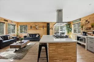 465 Wabash Ln, Sugarloaf, CA 92386 - Photo 9