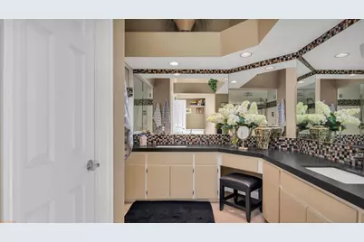 153 Desert Falls Circle, Palm Desert, CA 92211 - Photo 19