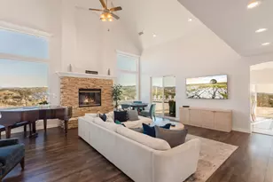 38975 Vista Dawn Ct, Temecula, CA 92592 - Photo 9