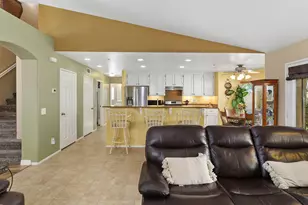 7348 Elderberry Ct, Fontana, CA 92336 - Photo 9