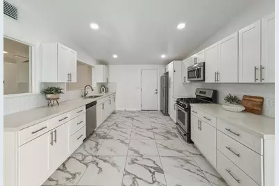 12811 Catalpa Avenue, Desert Hot Springs, CA 92240 - Photo 13