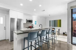 677 E Arenas Rd, Palm Springs, CA 92262 - Photo 13