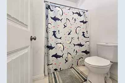 5015 Thornberry Way, Fontana, CA 92336 - Photo 23