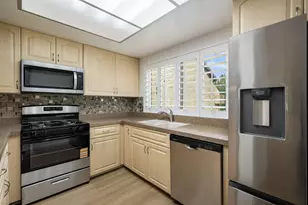 47 Portola Dr, Palm Springs, CA 92264 - Photo 11