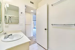 2420 Los Coyotes Dr, Palm Springs, CA 92264 - Photo 17