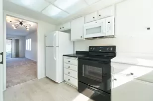 2420 Los Coyotes Dr, Palm Springs, CA 92264 - Photo 39