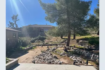 7674 Rockaway Avenue, Yucca Valley, CA 92284 - Photo 5
