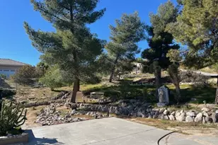 7674 Rockaway Ave, Yucca Valley, CA 92284 - Photo 3