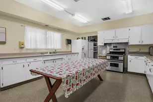 50 Country Club Dr, Palm Desert, CA 92260 - Photo 15