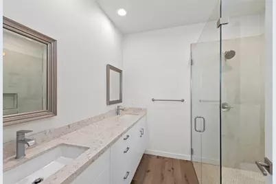 7082 Avalon Avenue, Yucca Valley, CA 92284 - Photo 11