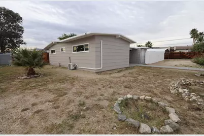 65860 Acoma Avenue, Desert Hot Springs, CA 92240 - Photo 9