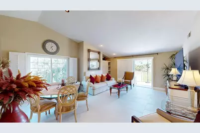 272 Vista Royale Circle E, Palm Desert, CA 92211 - Photo 9